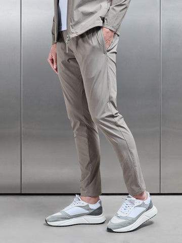 Active Technical Tapered Trackpant in Olive