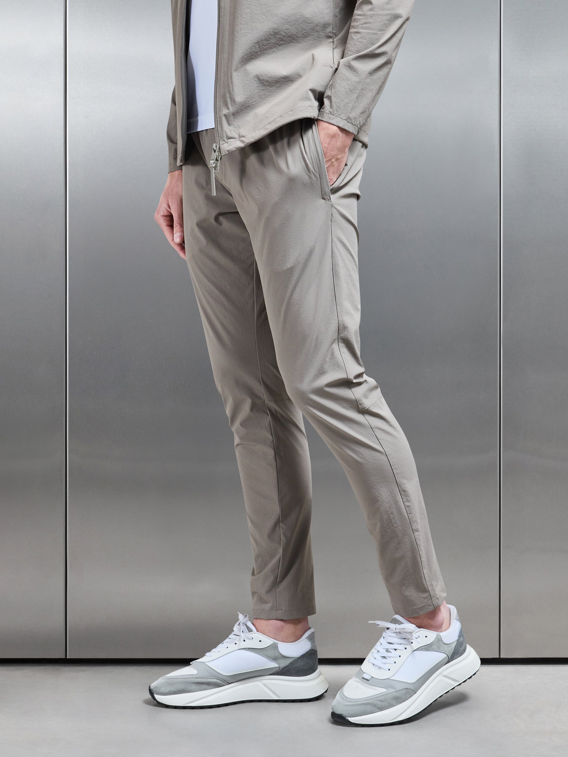 Active Technical Tapered Trackpant in Olive