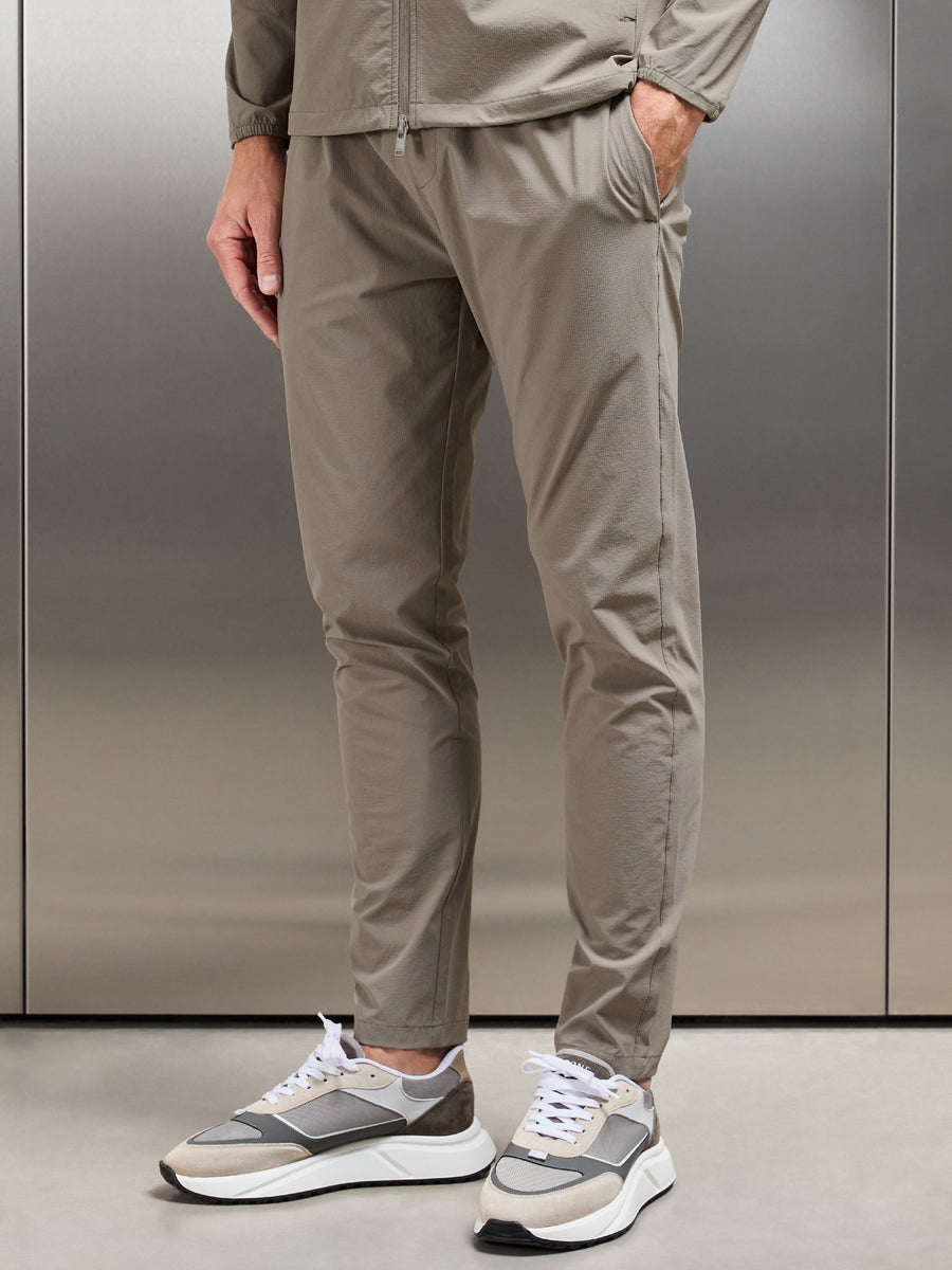 Active Technical Tapered Trackpant in Taupe