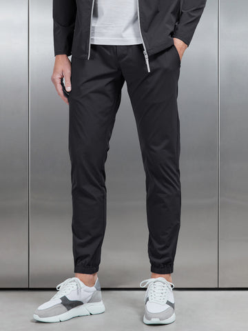 Active Technical Cuffed Trackpant in Black