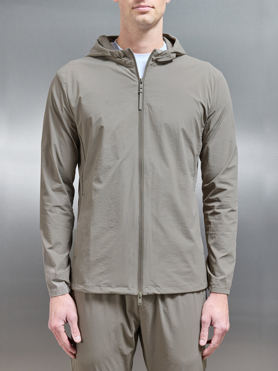 Active Technical Windbreaker in Olive