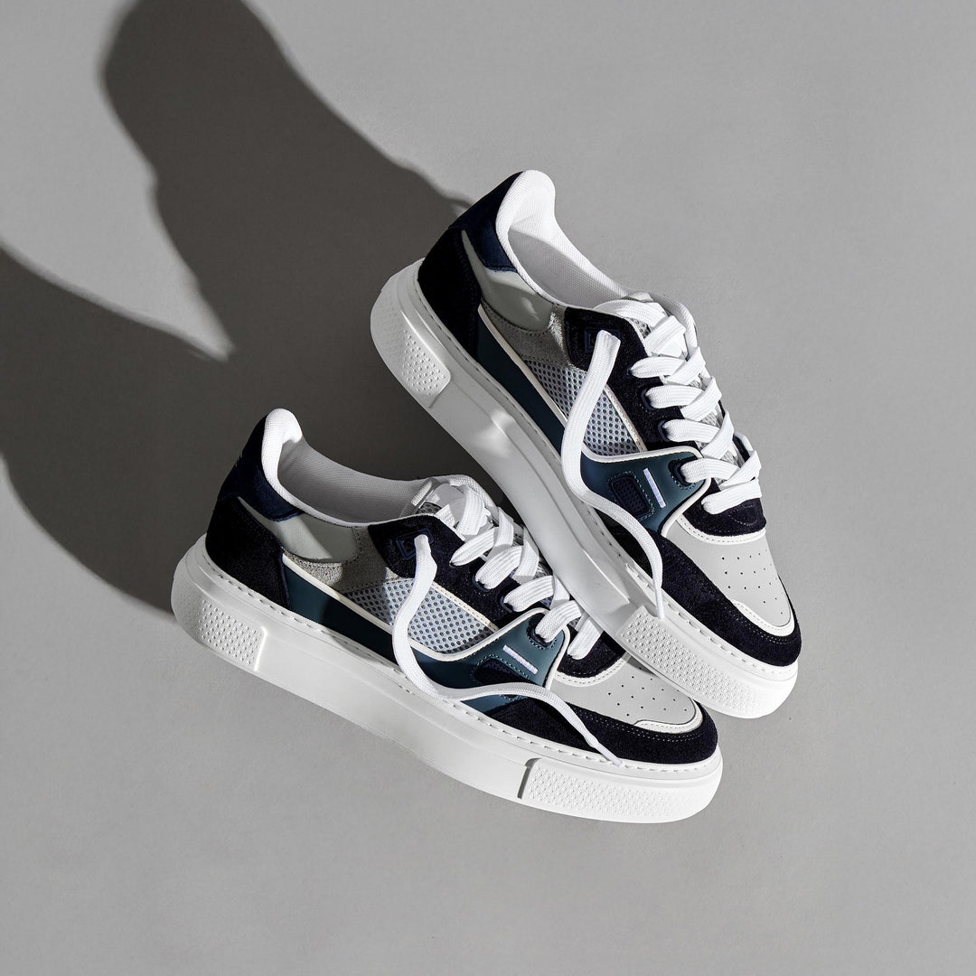 Atlas Trainer in Air Force Blue