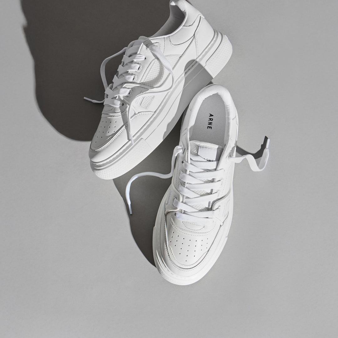 Atlas Trainer in Triple White