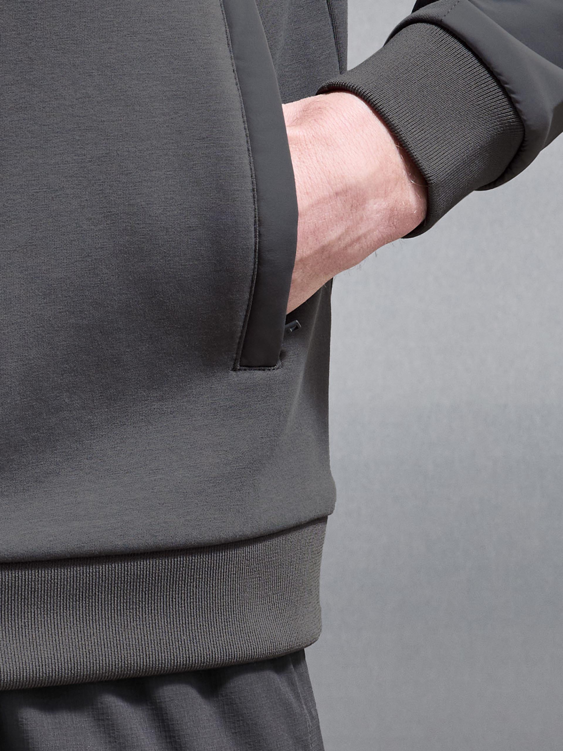 Apex Hybrid Jersey Windbreaker in Grey