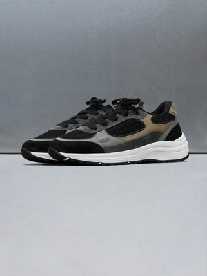 Apollo Runner in Black Safari