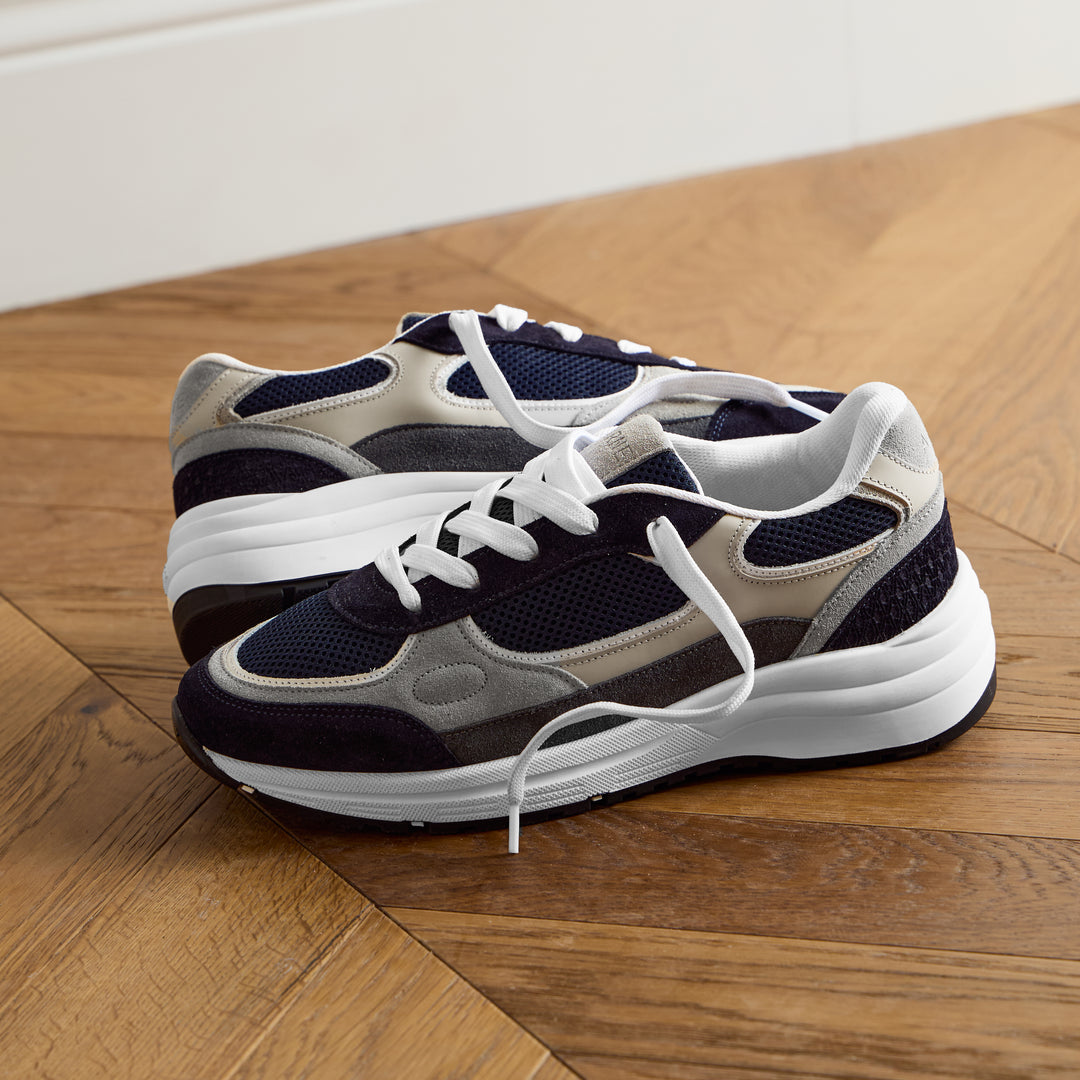 Apollo Runner in Navy Stone