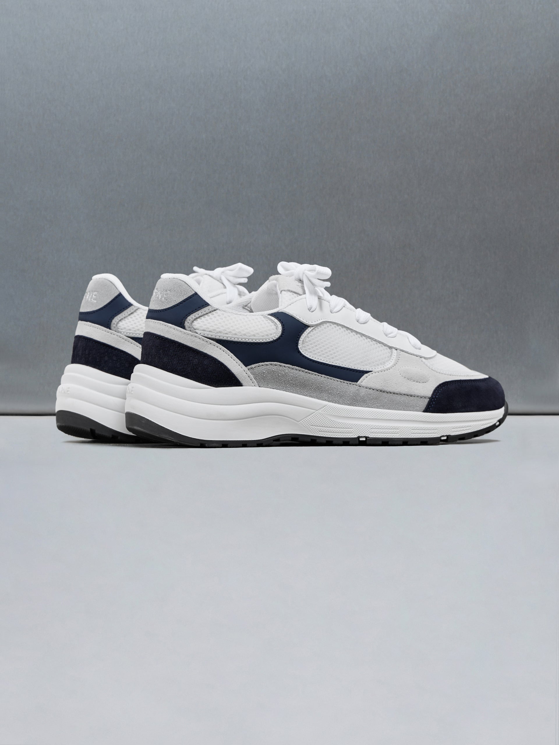 Apollo Runner in White Navy