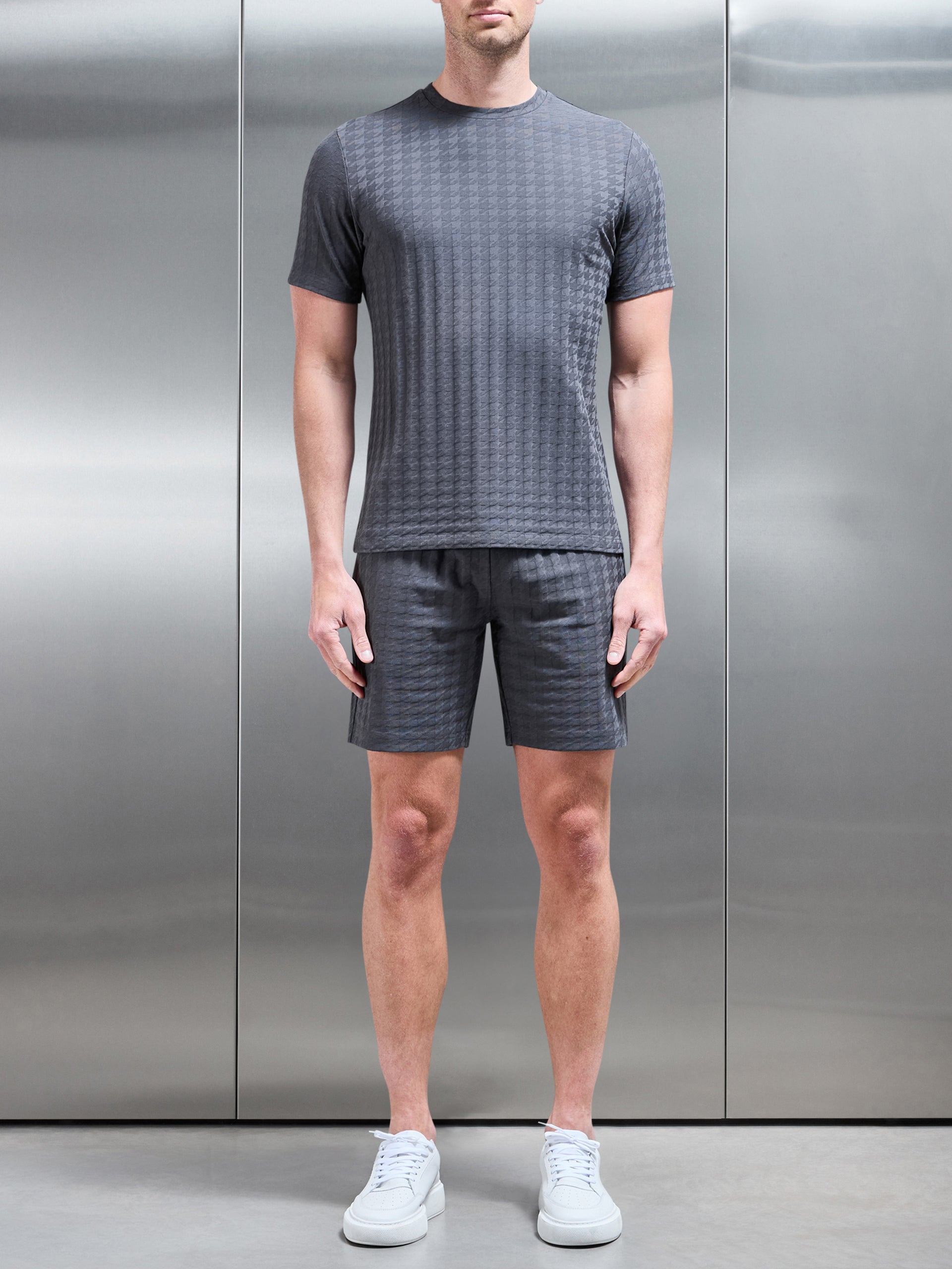 Arco Short in Grey