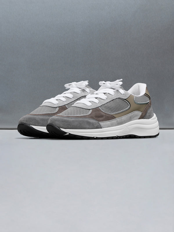 Apollo Runner in Dune Grey