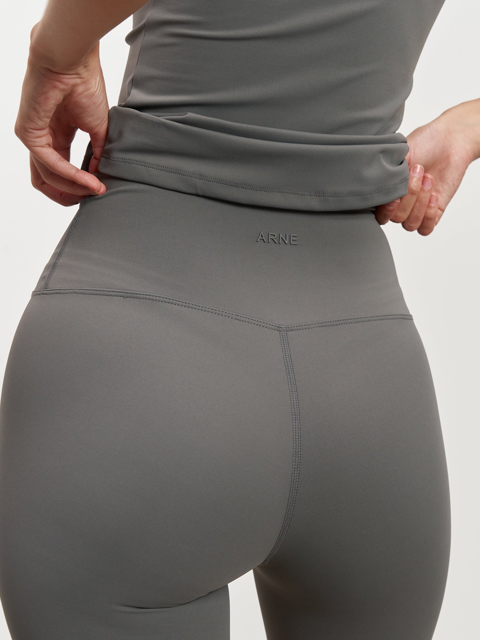 Womens Active Short in Grey