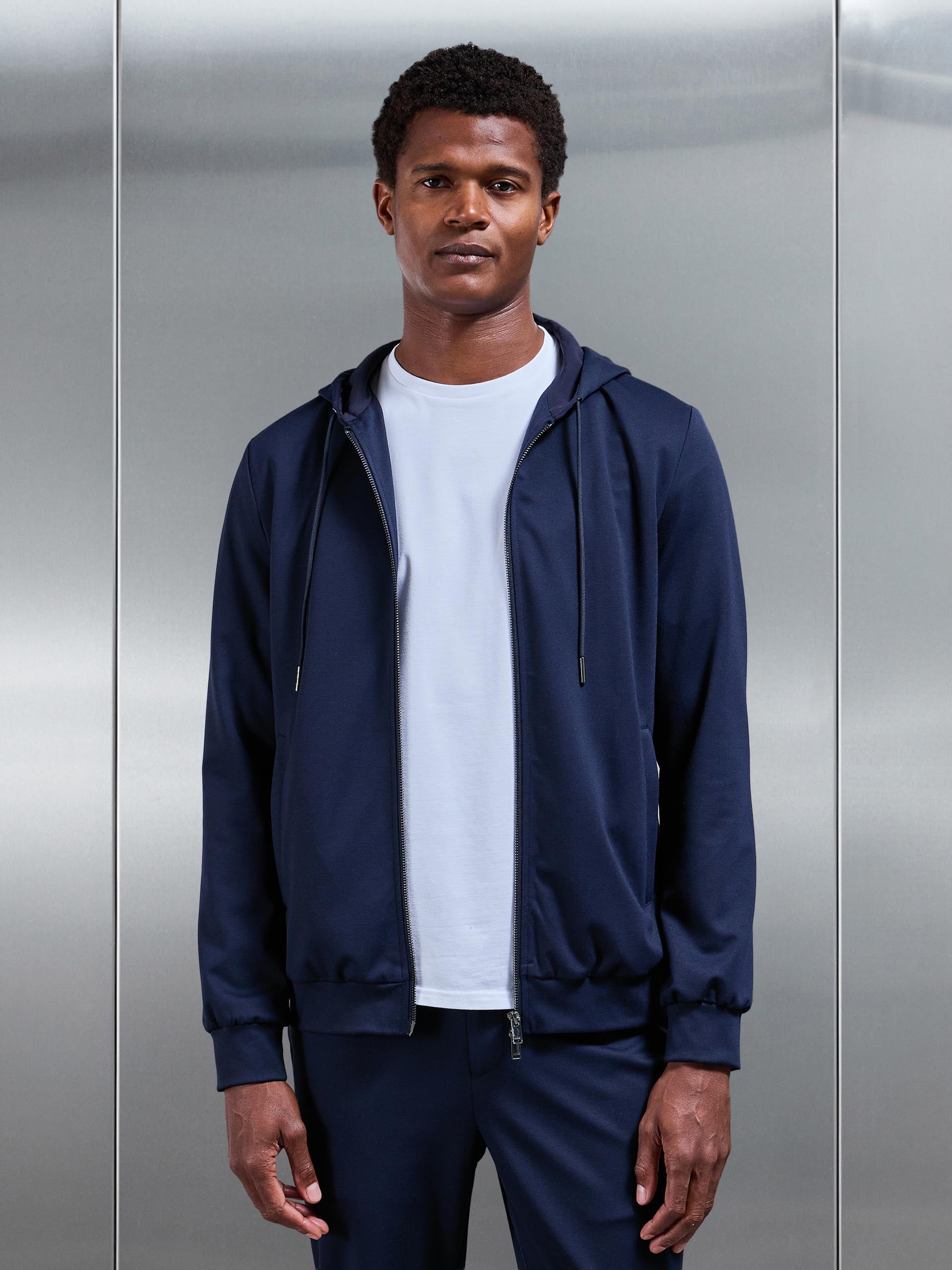 Athleisure Jacket in Navy