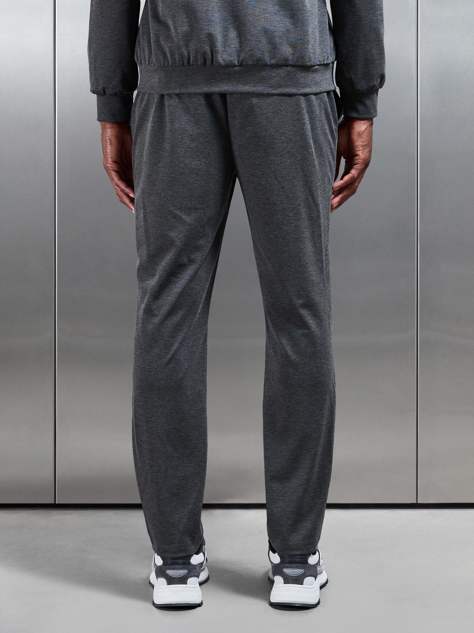 Athleisure Jogger in Dark Grey