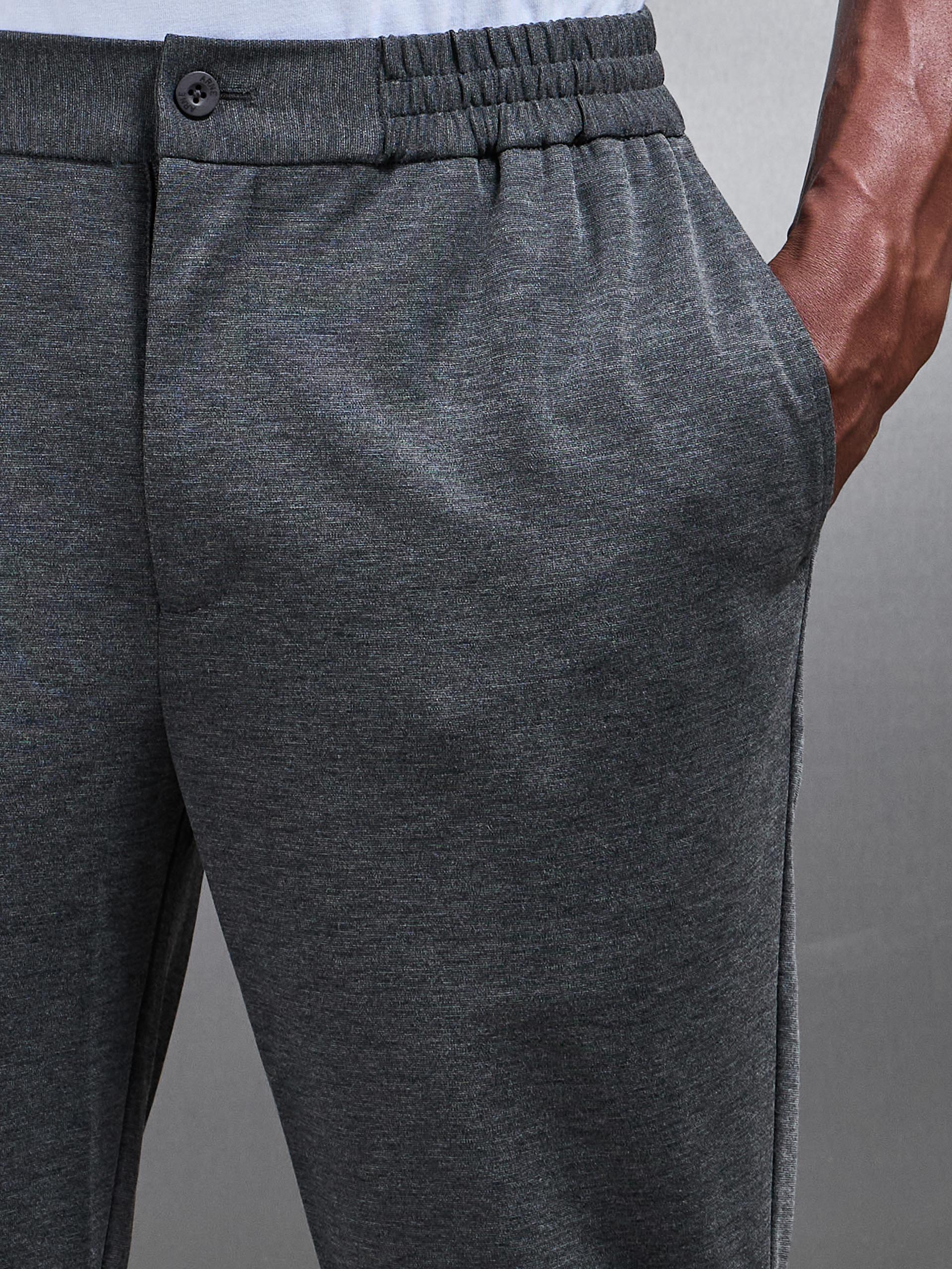Athleisure Jogger in Dark Grey