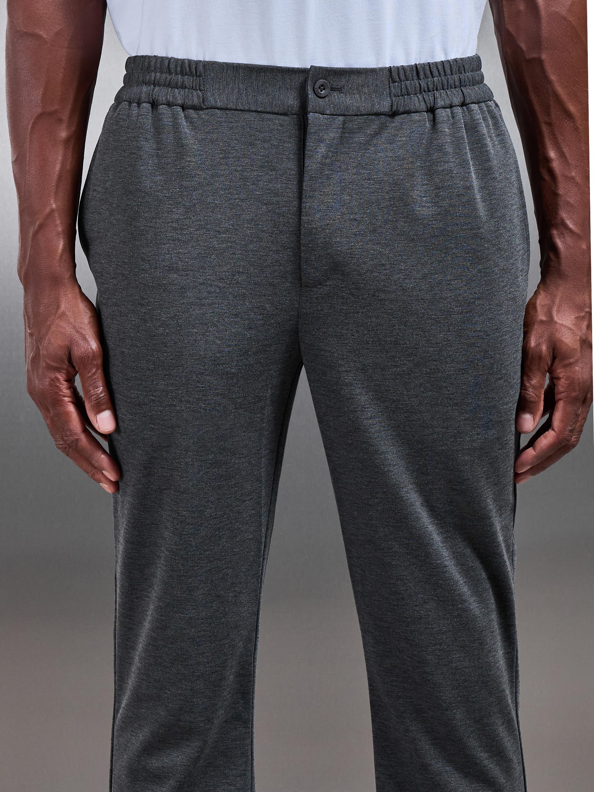 Athleisure Jogger in Dark Grey