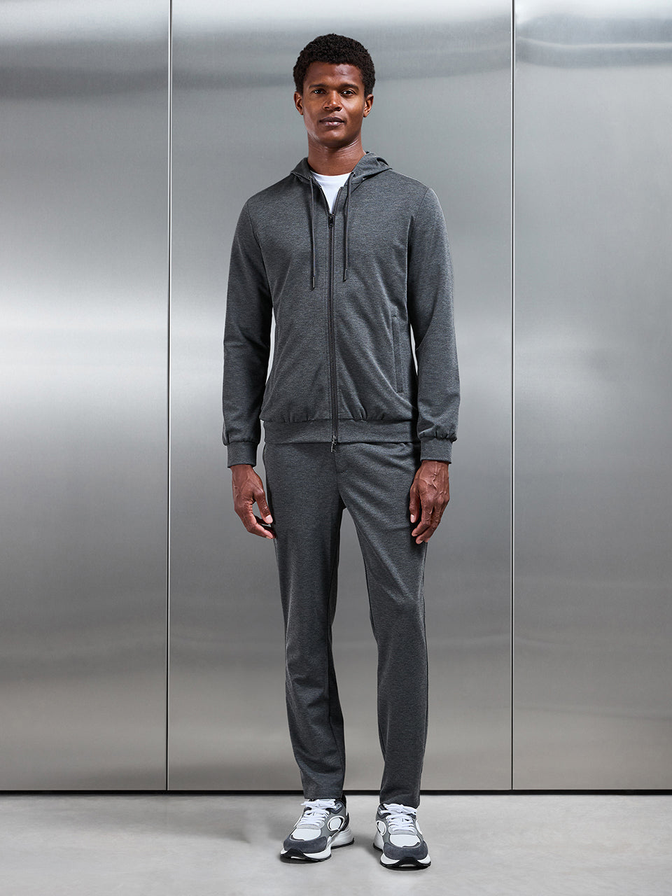 Athleisure Jogger in Dark Grey