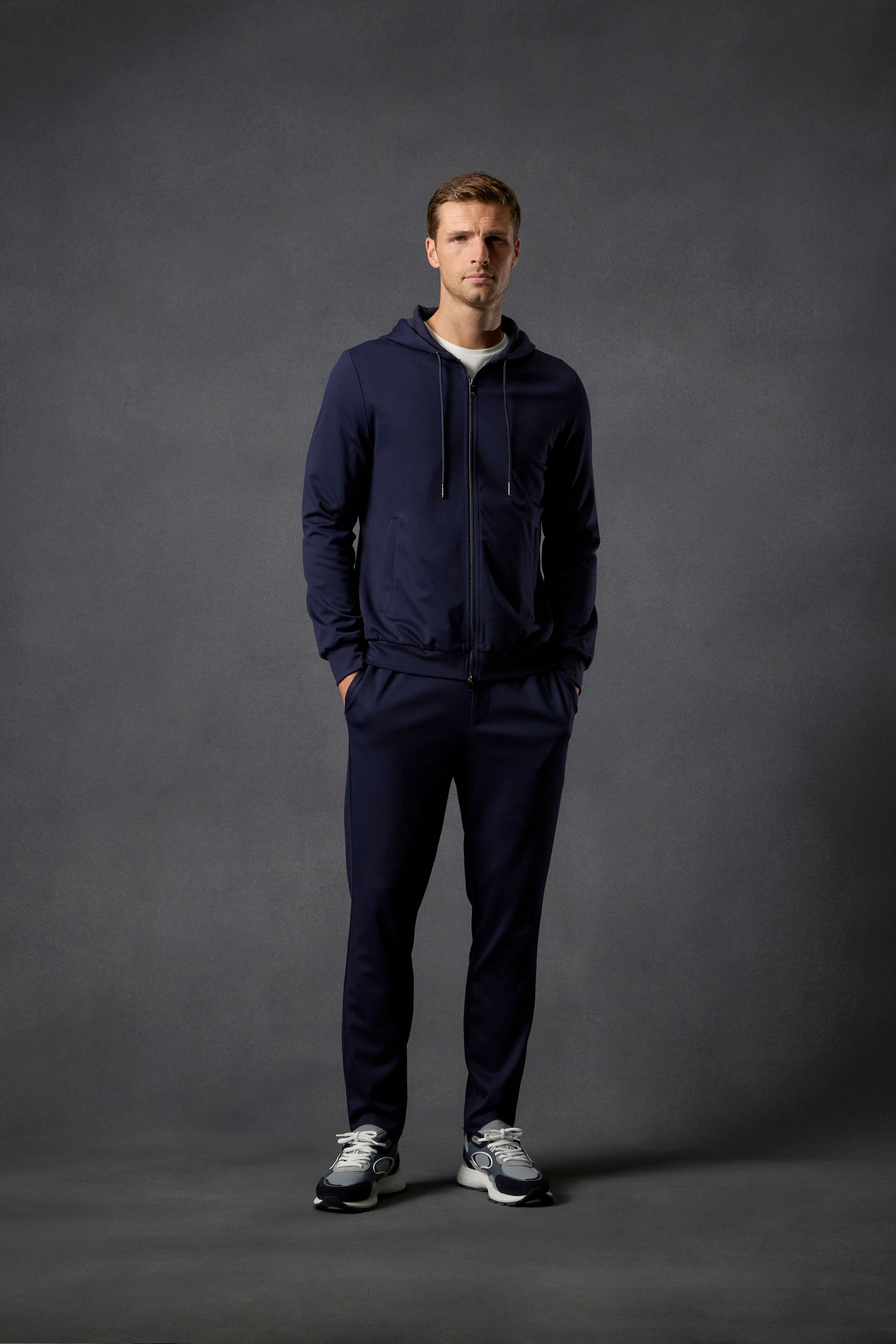 Athleisure Jogger in Navy