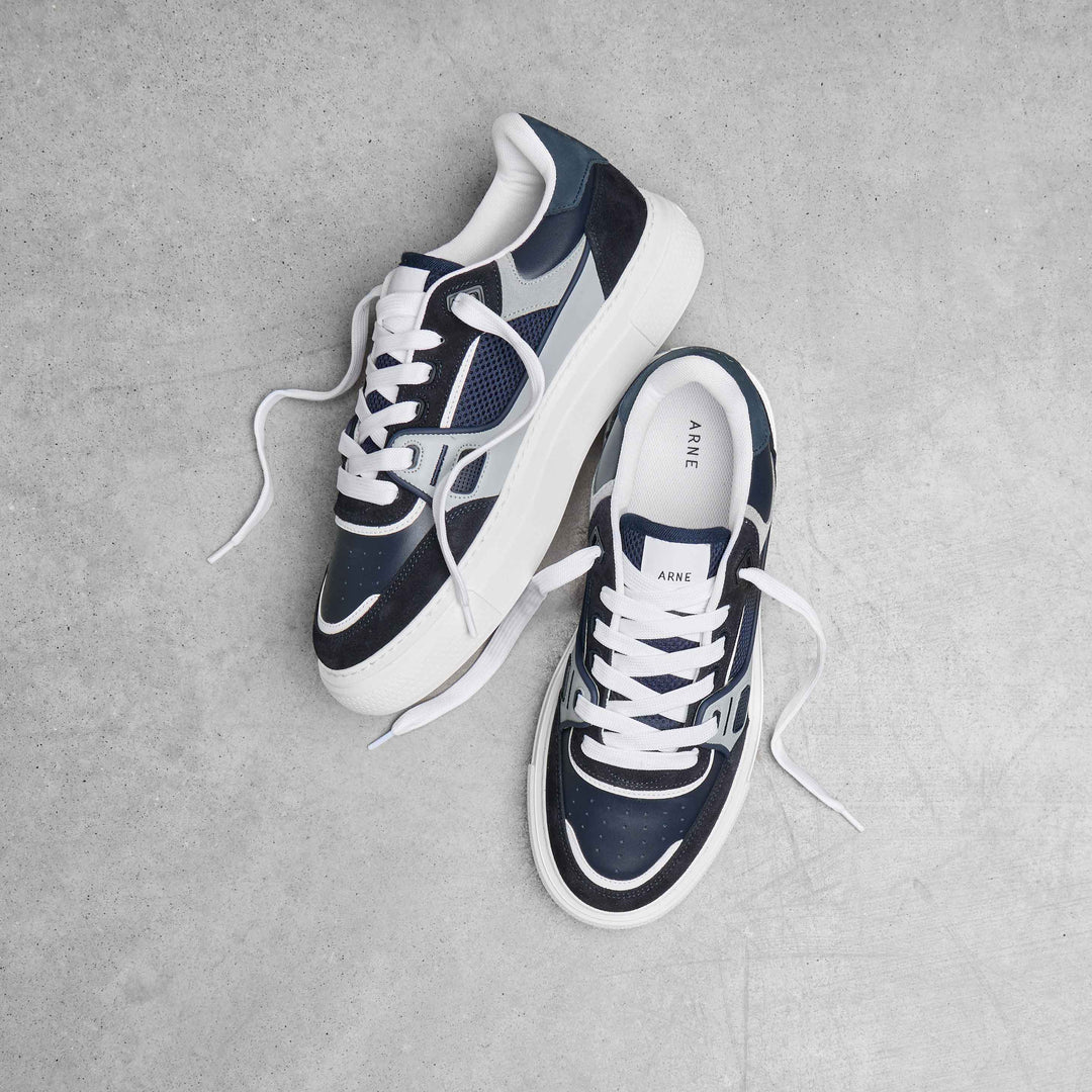 Atlas Trainer in Navy Grey