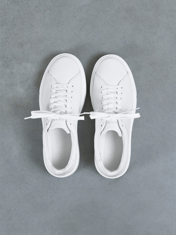 Basic Essential Leather Trainer in White