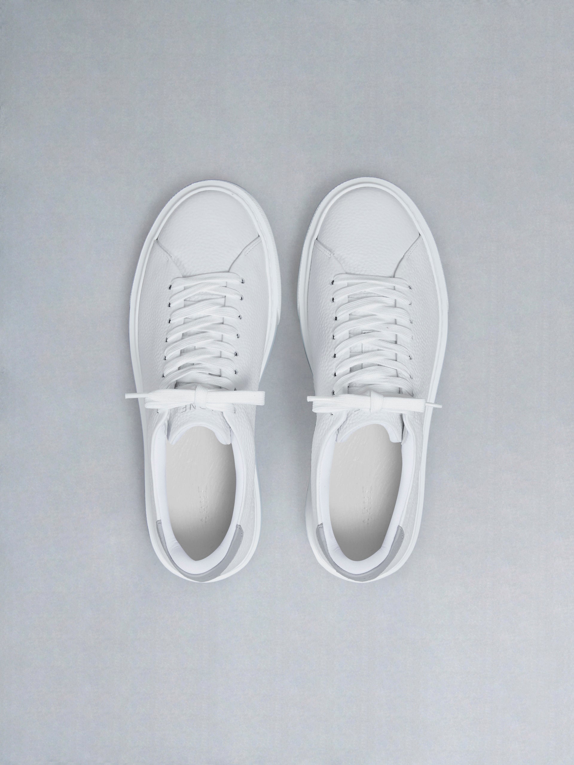 Basic Essential Leather Trainer in White Grey ARNE