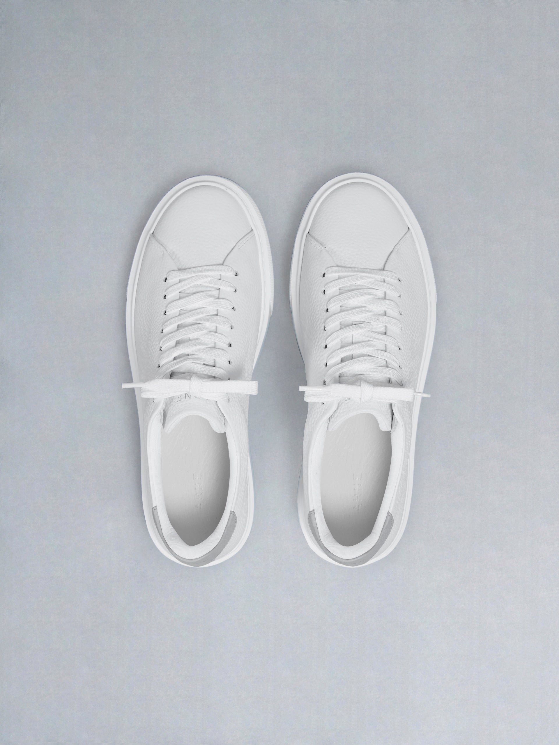 Basic Essential Leather Trainer in White Grey