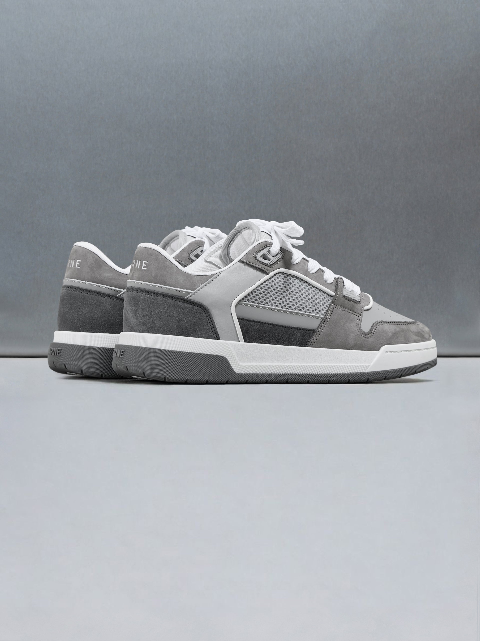 Basket Trainer in Grey