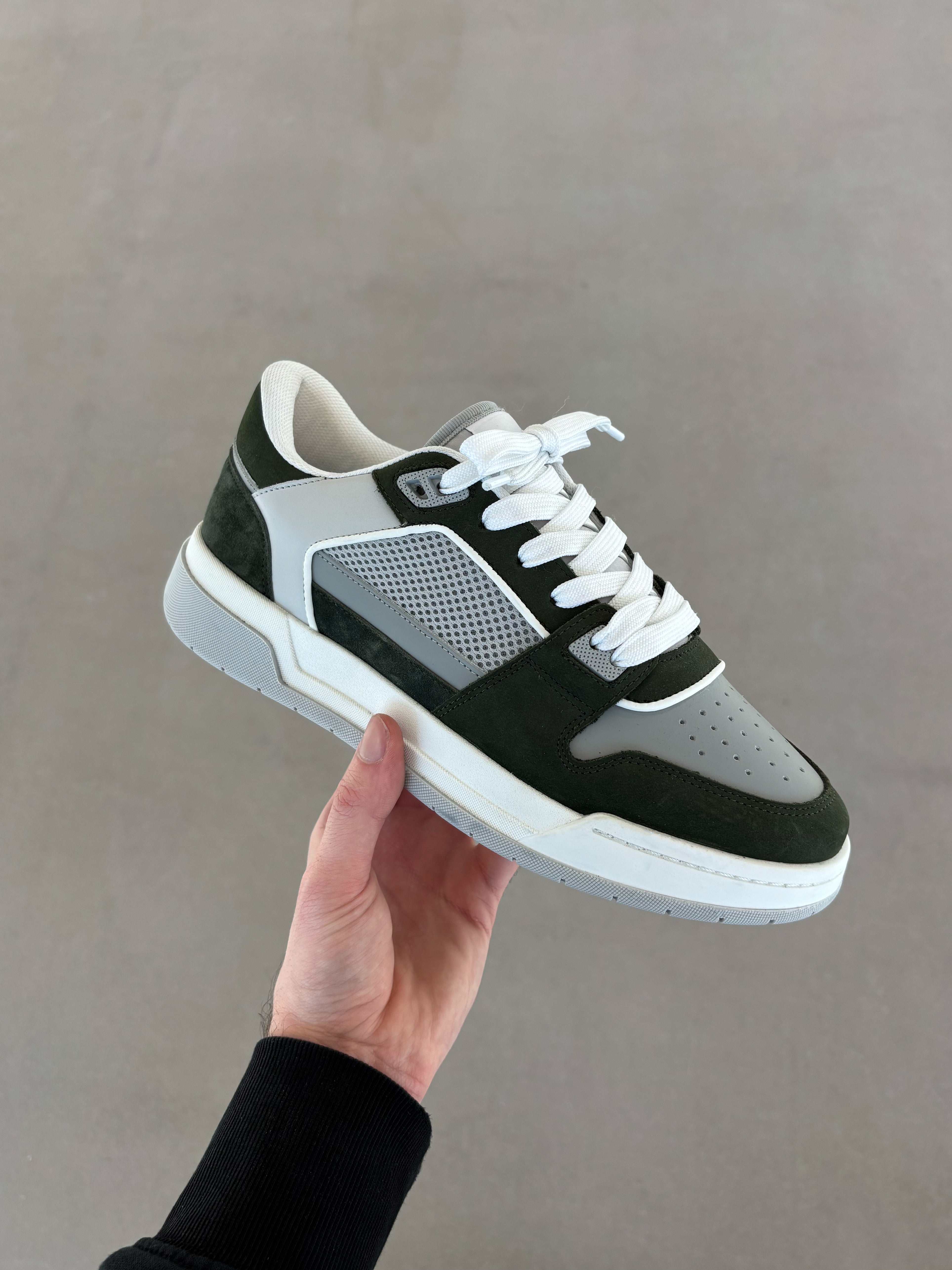 Basket Trainer in Grey Olive