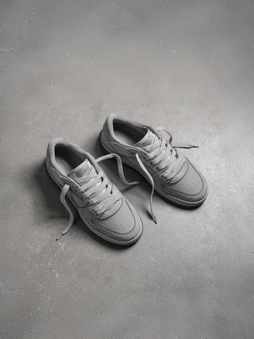 Basket Trainer in Triple Grey