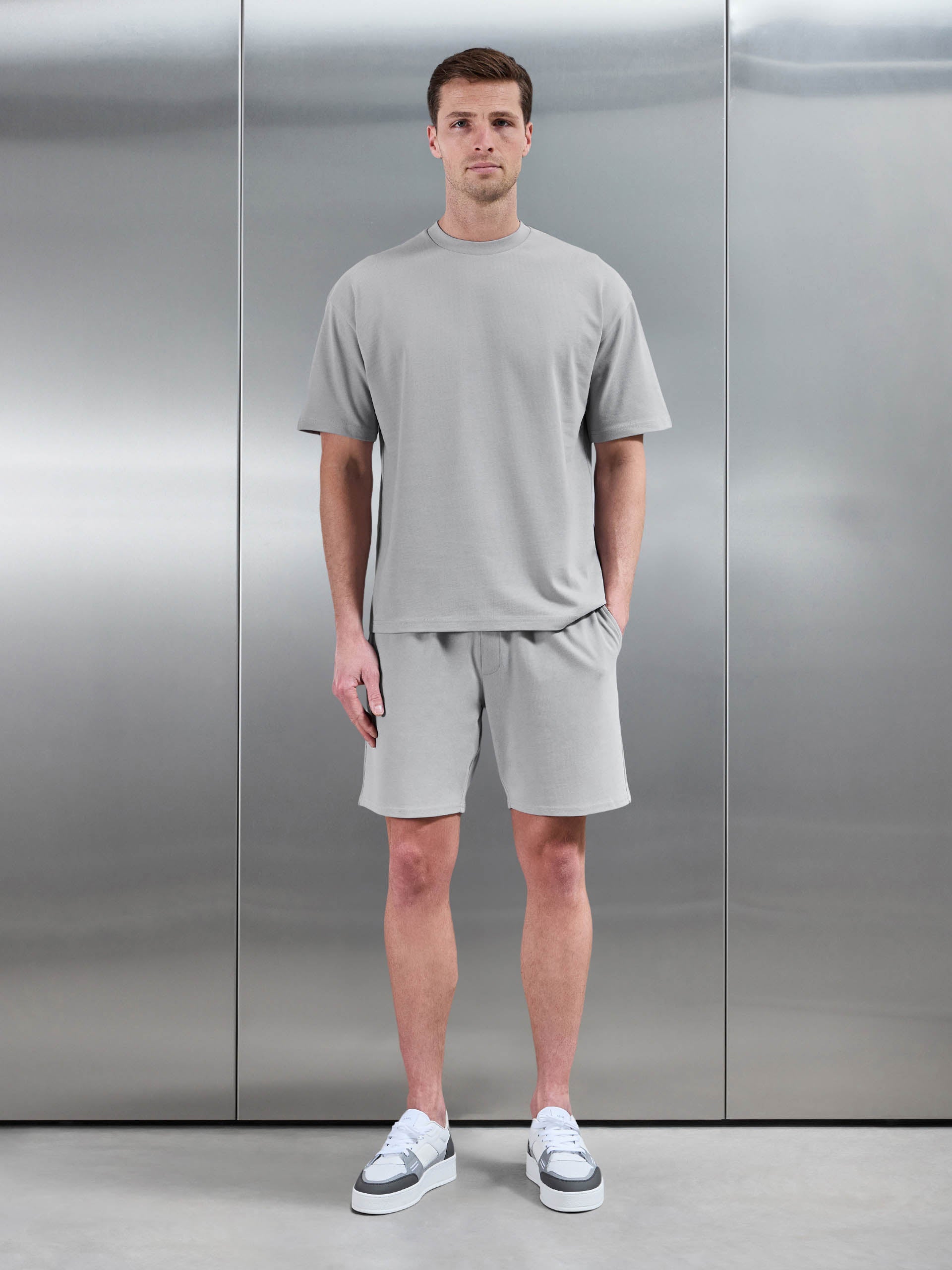 Brushed Relaxed Short in Mid Grey