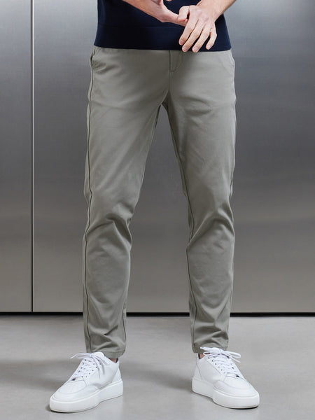Mid Weight Tailored Chino Trouser in Olive