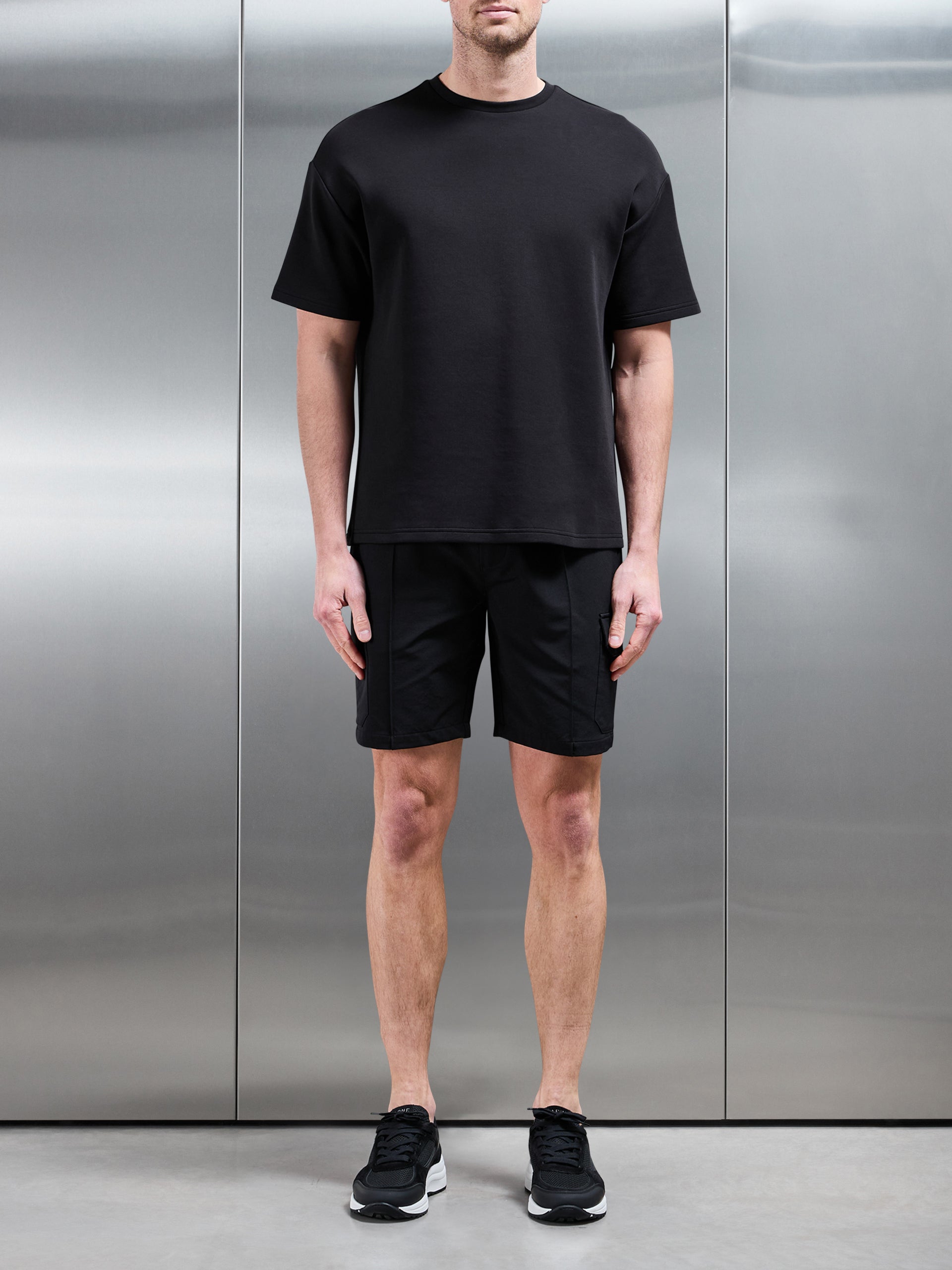 Cargo Short in Black