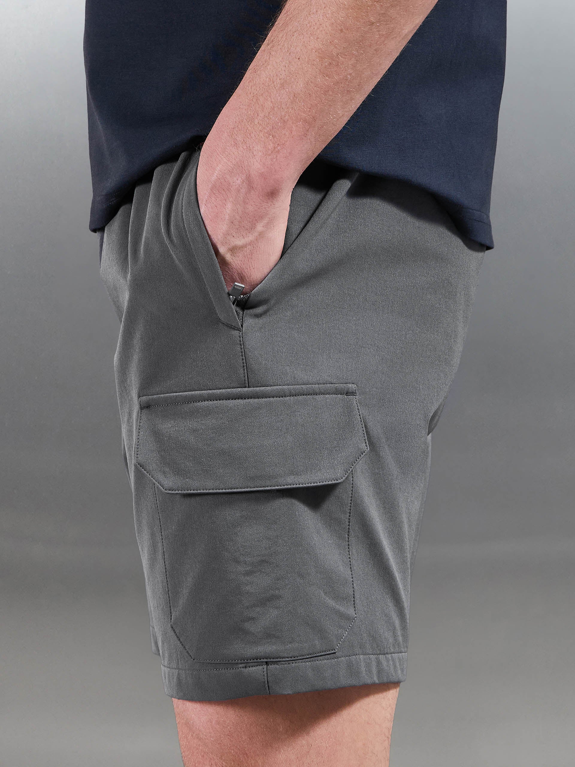Cargo Short in Grey