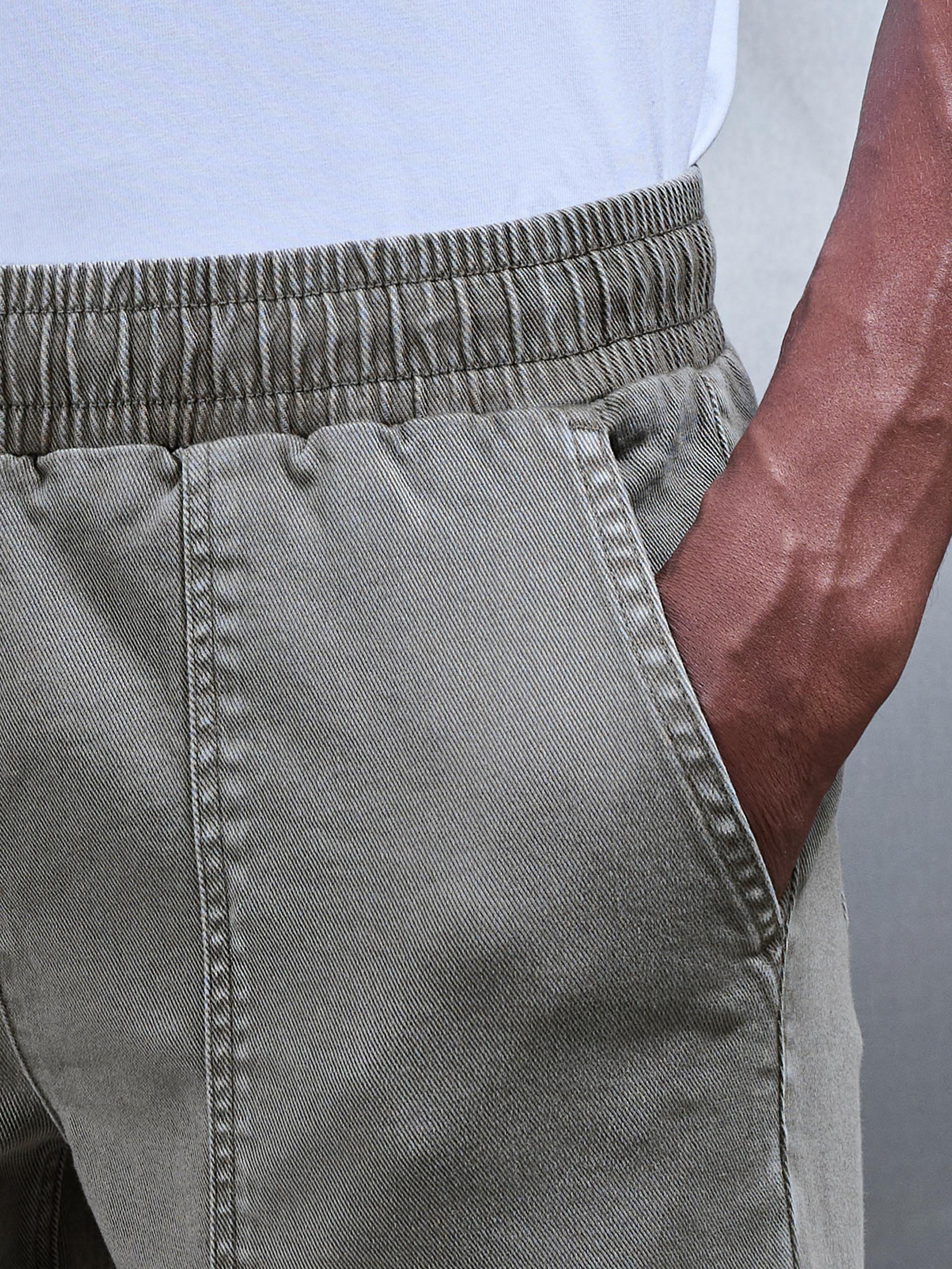 Carpenter Pant in Dark Olive