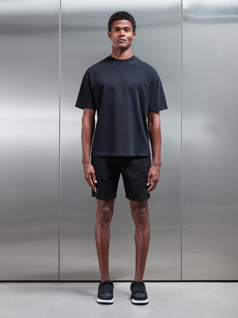Carpenter Short in Black