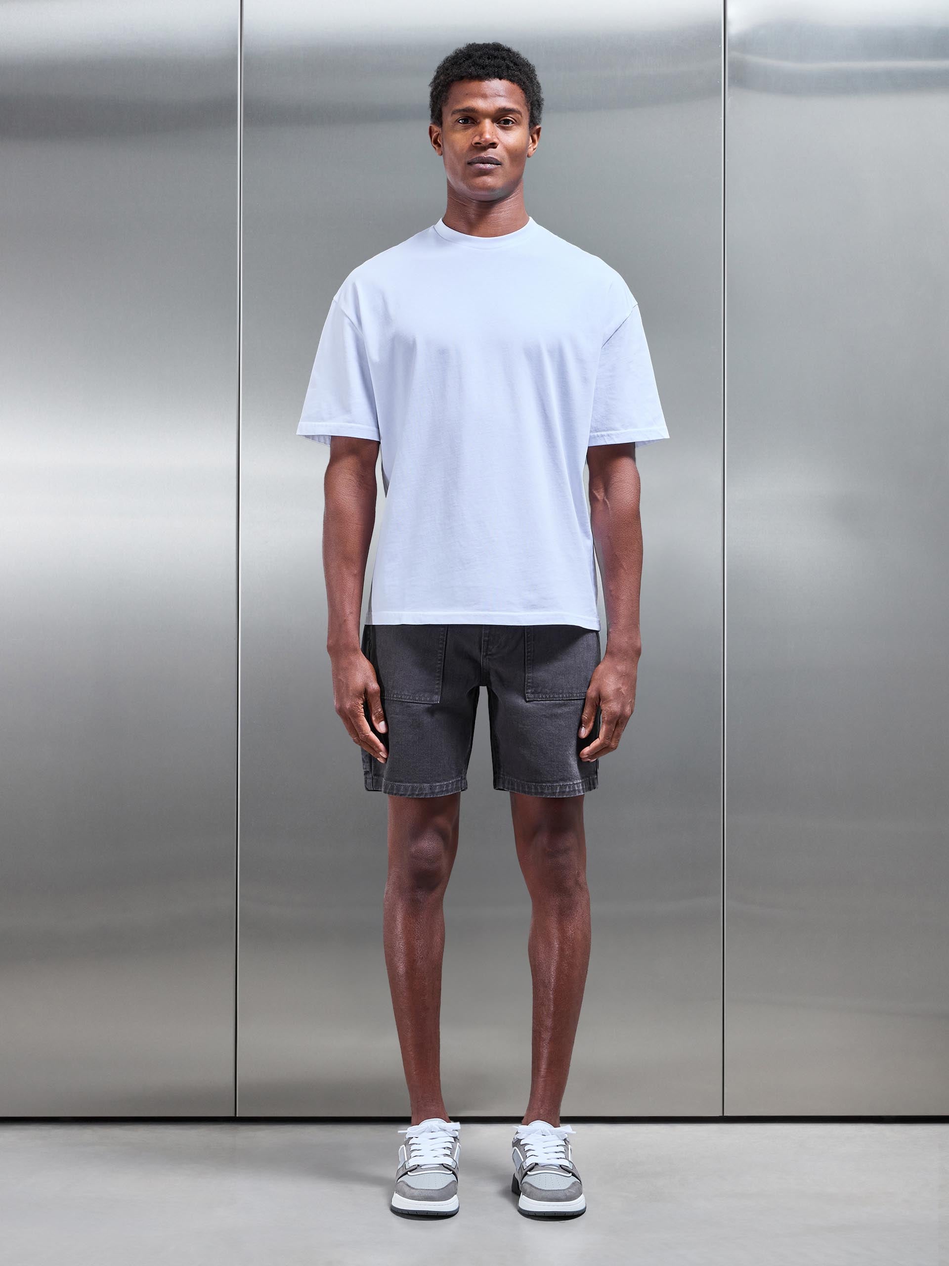 Carpenter Short in Grey