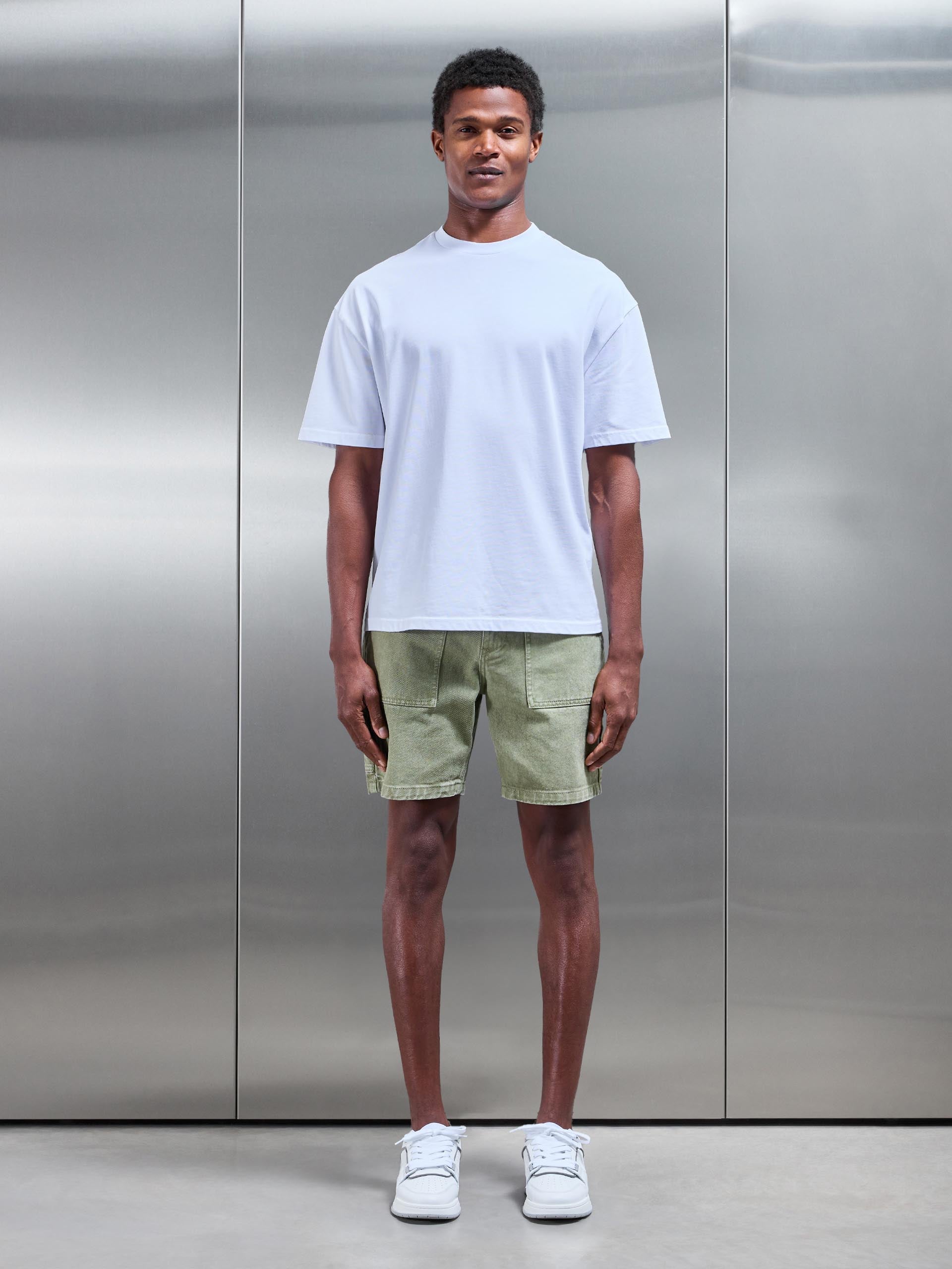 Carpenter Short in Olive
