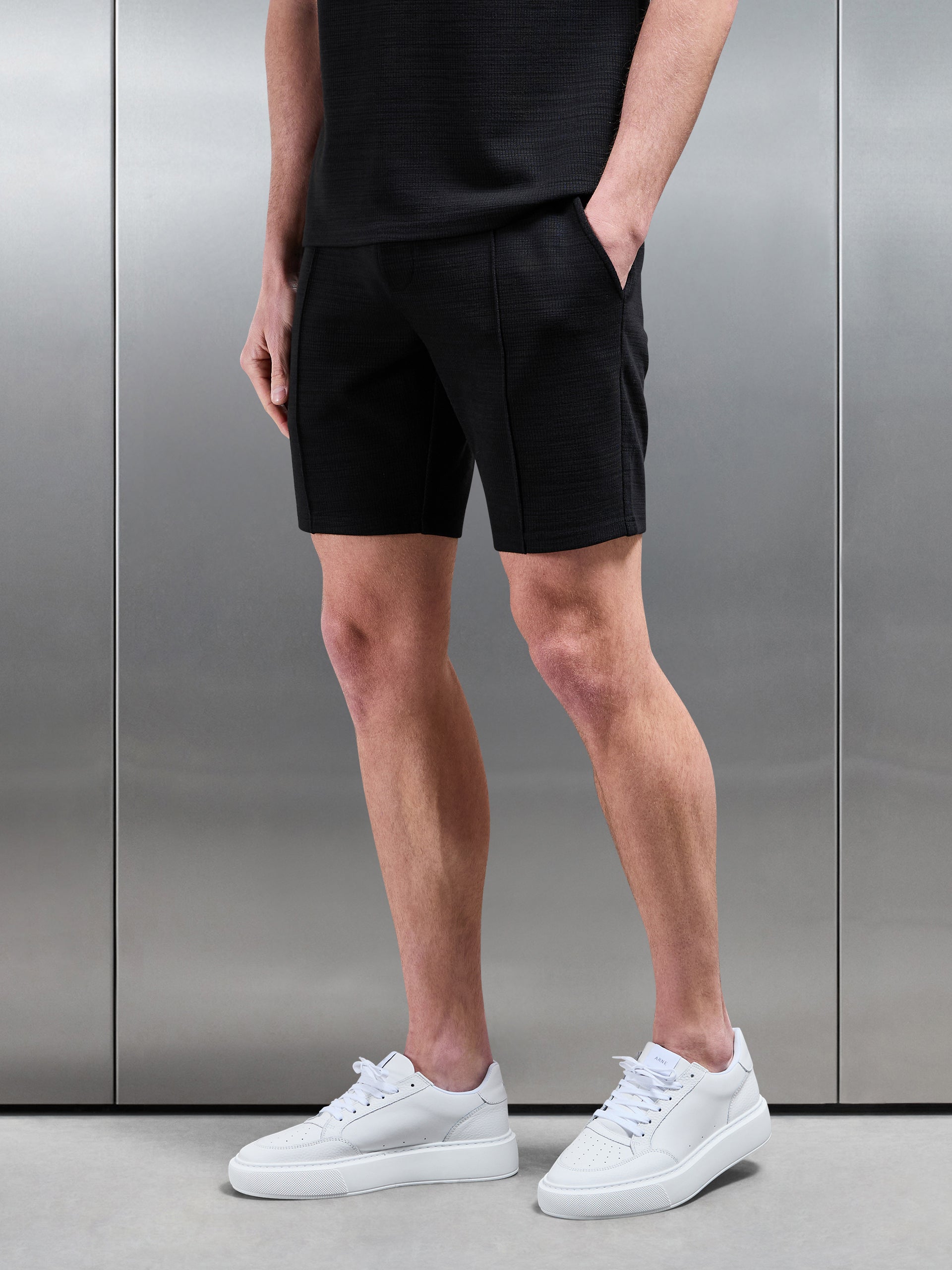 Cavour Textured Short in Black