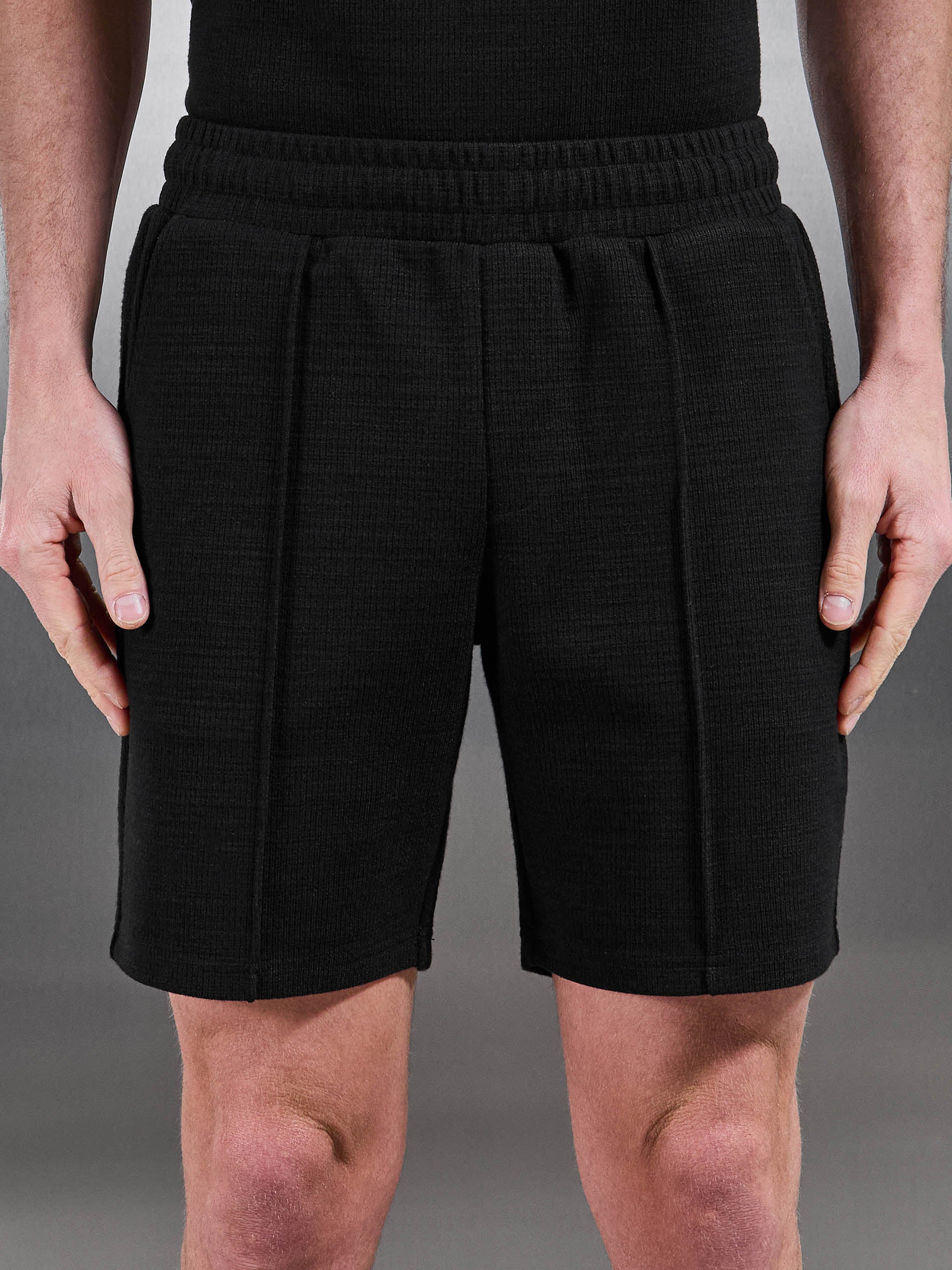 Cavour Textured Short in Black