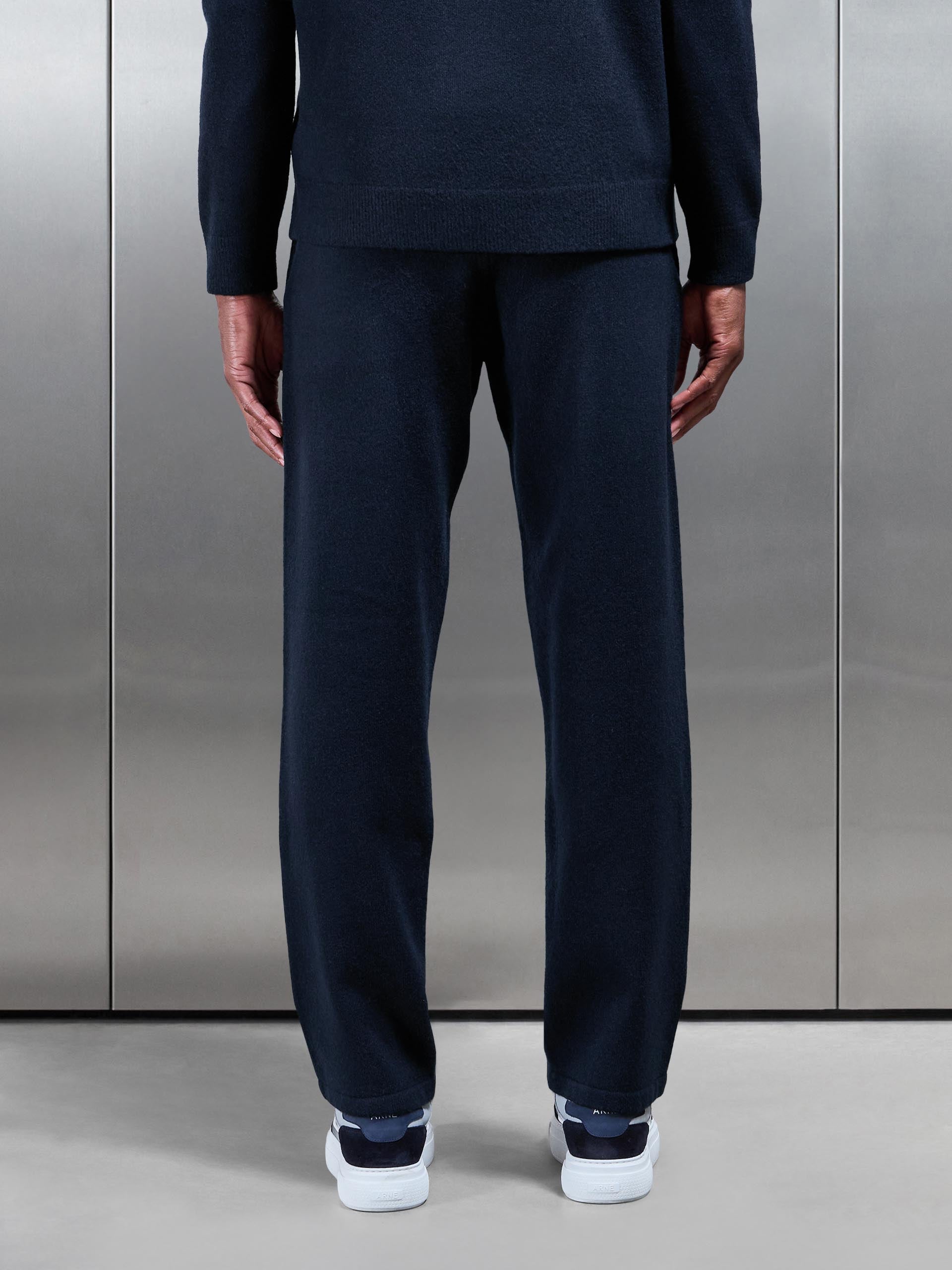 Chunky Wool Straight Leg Jogger in Navy
