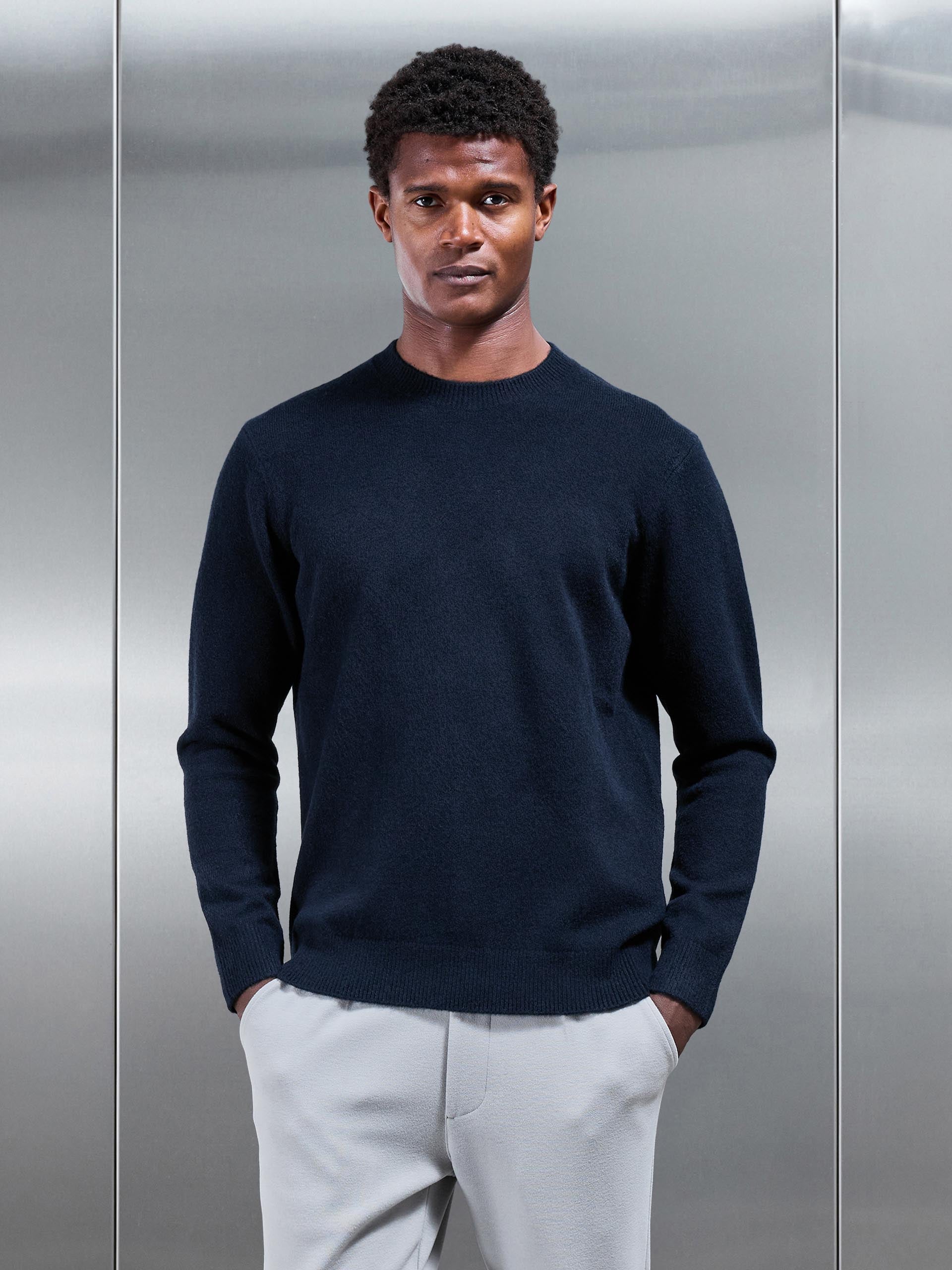 Chunky Wool Sweatshirt in Navy