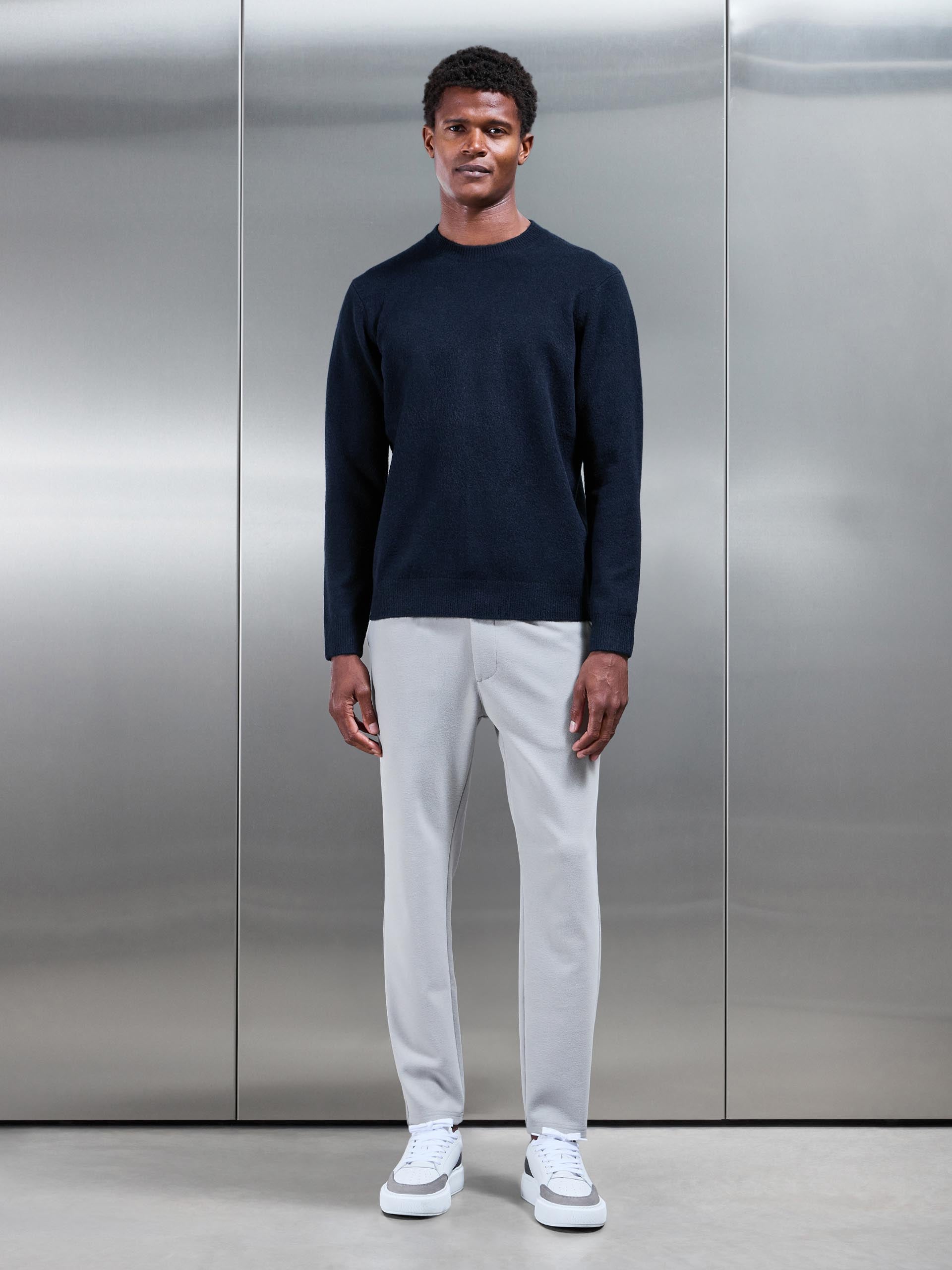 Chunky Wool Sweatshirt in Navy