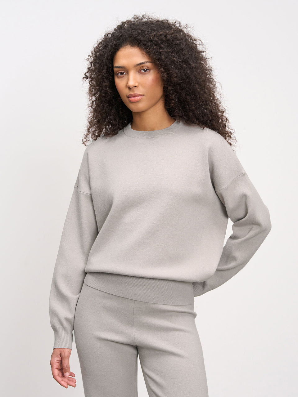 Womens Chunky Knitted Sweatshirt in Stone