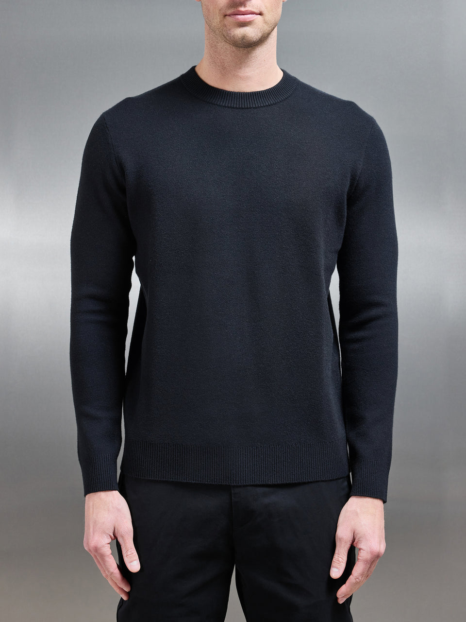 Chunky Knitted Sweatshirt in Black