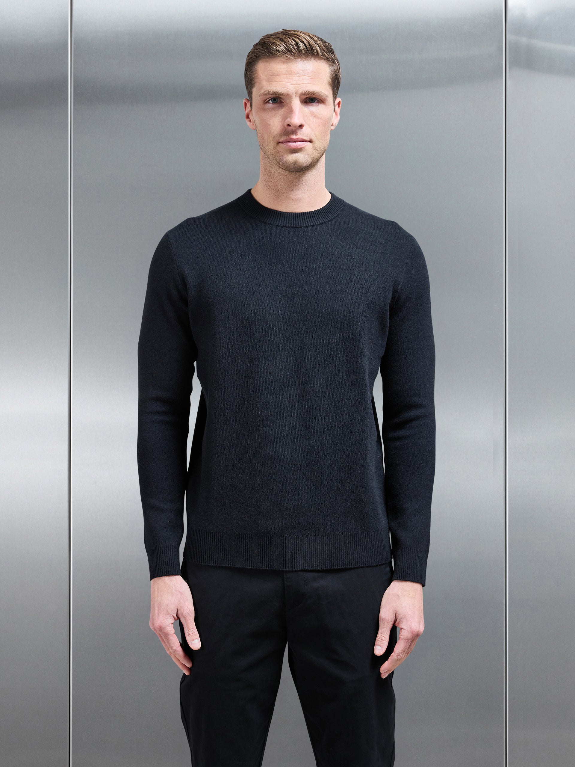 Chunky Knitted Sweatshirt in Black