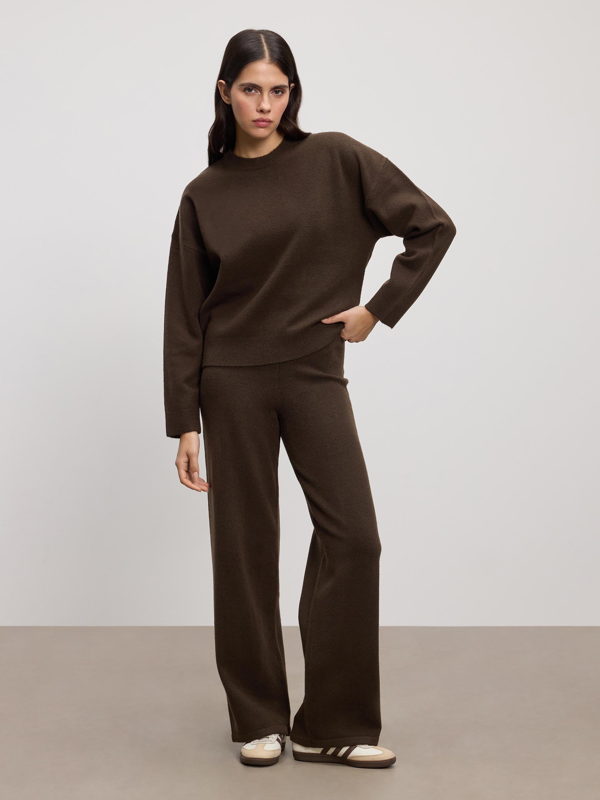 Womens Chunky Wool Jogger in Brown