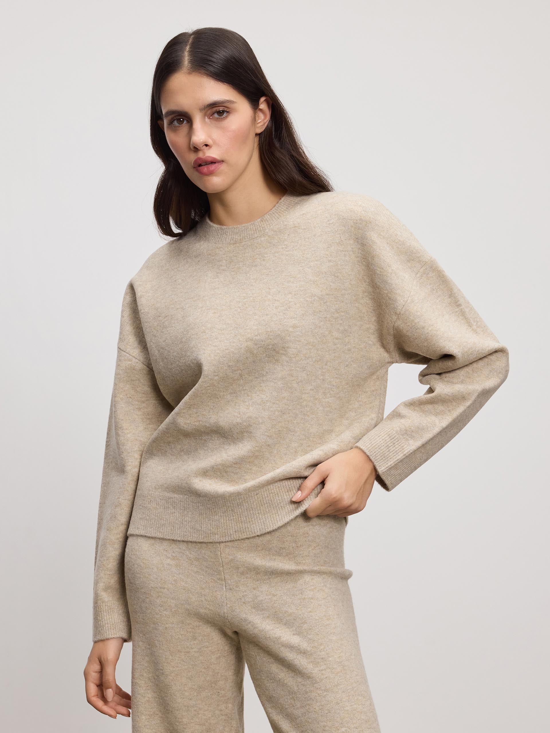 Womens Chunky Wool Sweatshirt in Stone