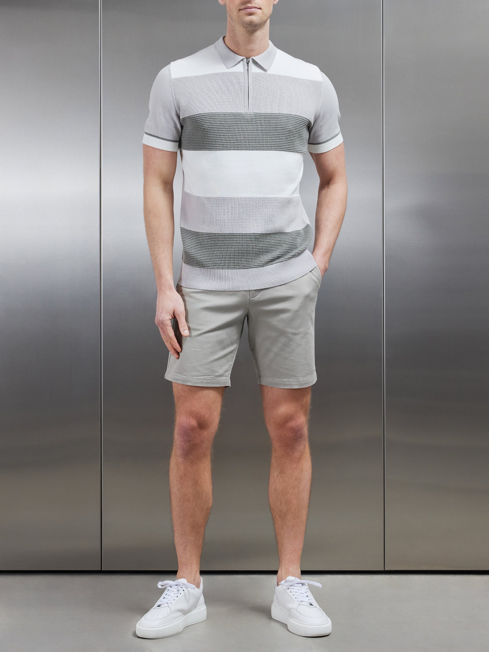 Colour Block Knitted Zip Polo Shirt in Sage