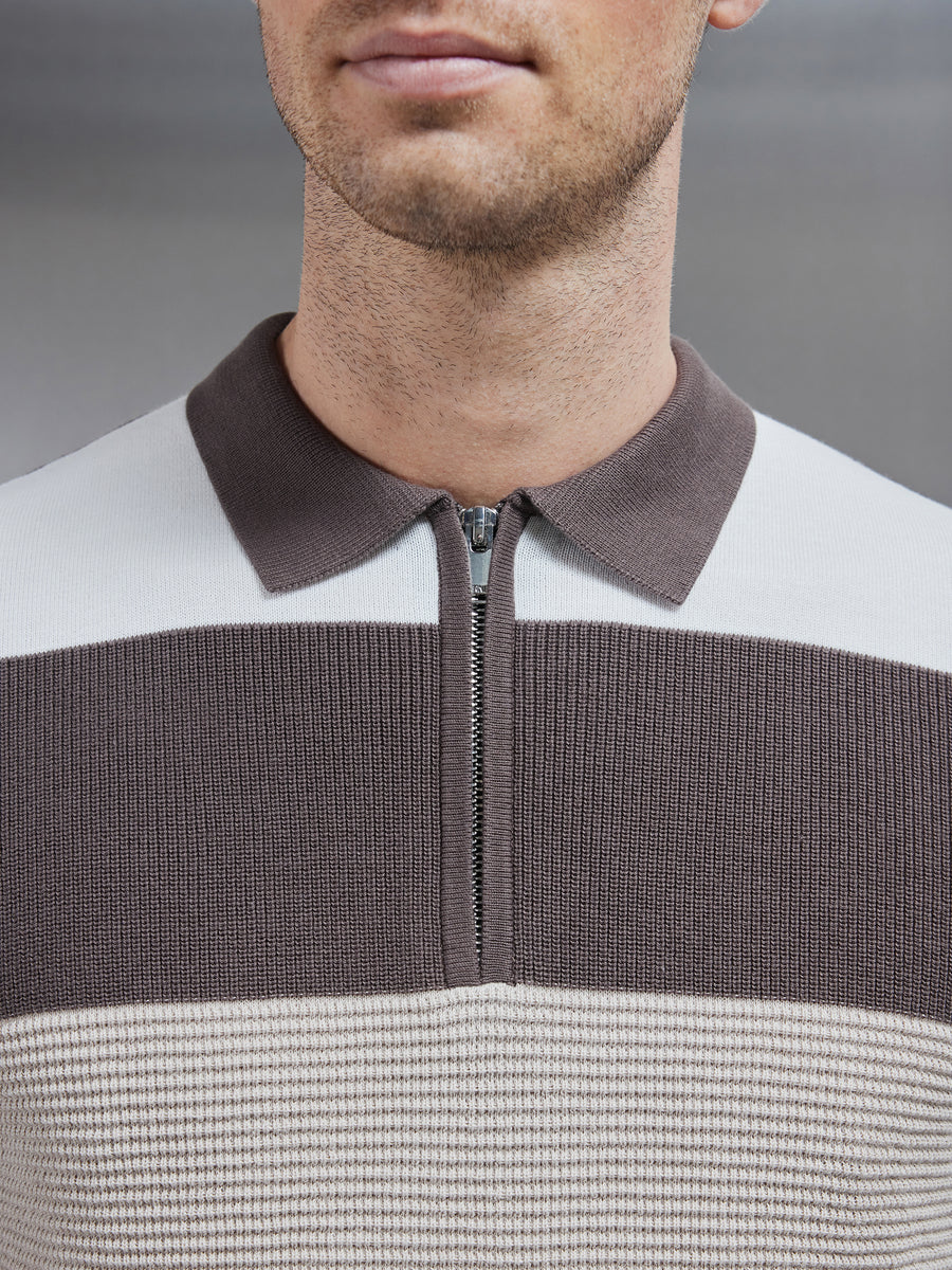 Colour Block Knitted Zip Polo Shirt in Taupe