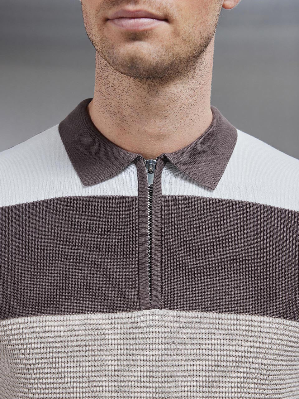 Colour Block Knitted Zip Polo Shirt in Taupe