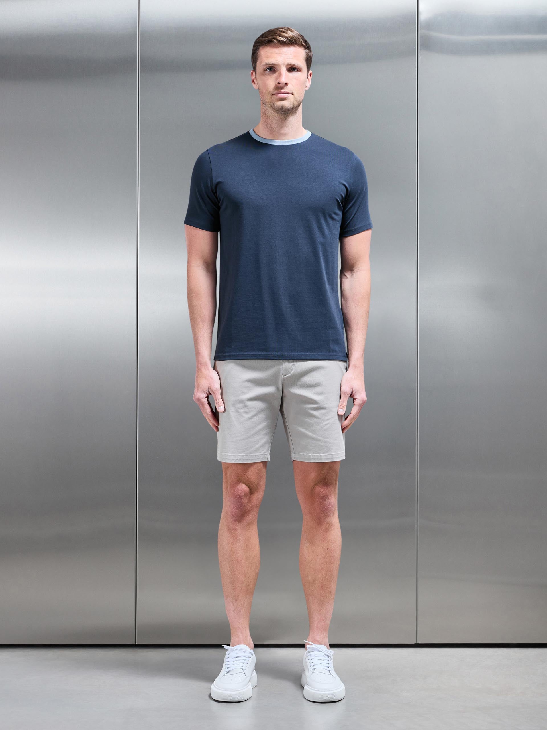 Contrast Crew Neck Slim Fit Stretch Cotton T-Shirt in Navy