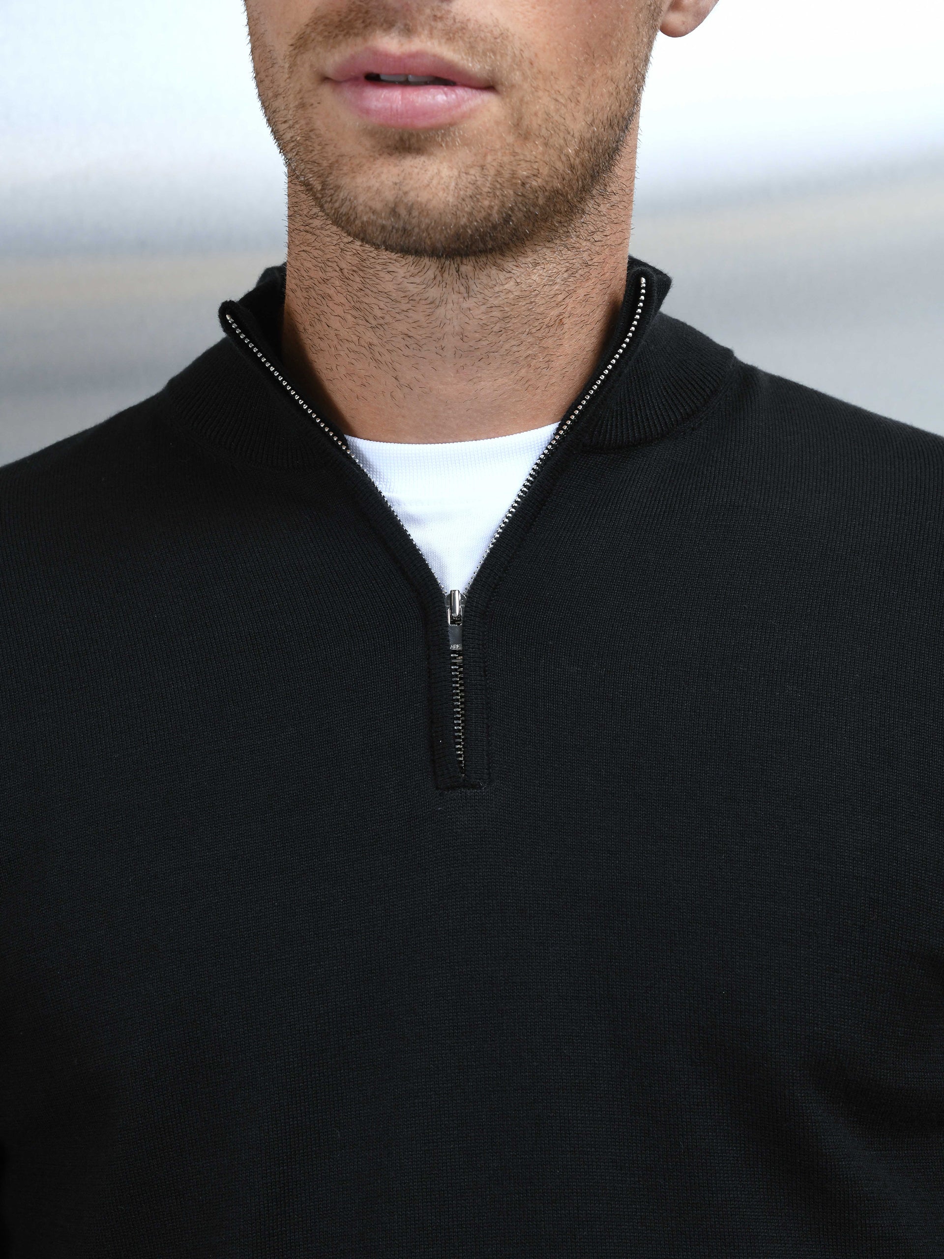 Funnel neck outlet zip jumper